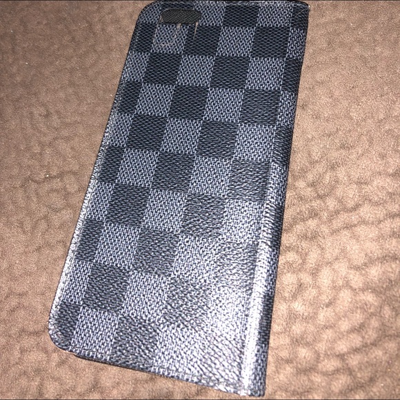Louis Vuitton IPhone 6/7plus - Picture 2 of 6